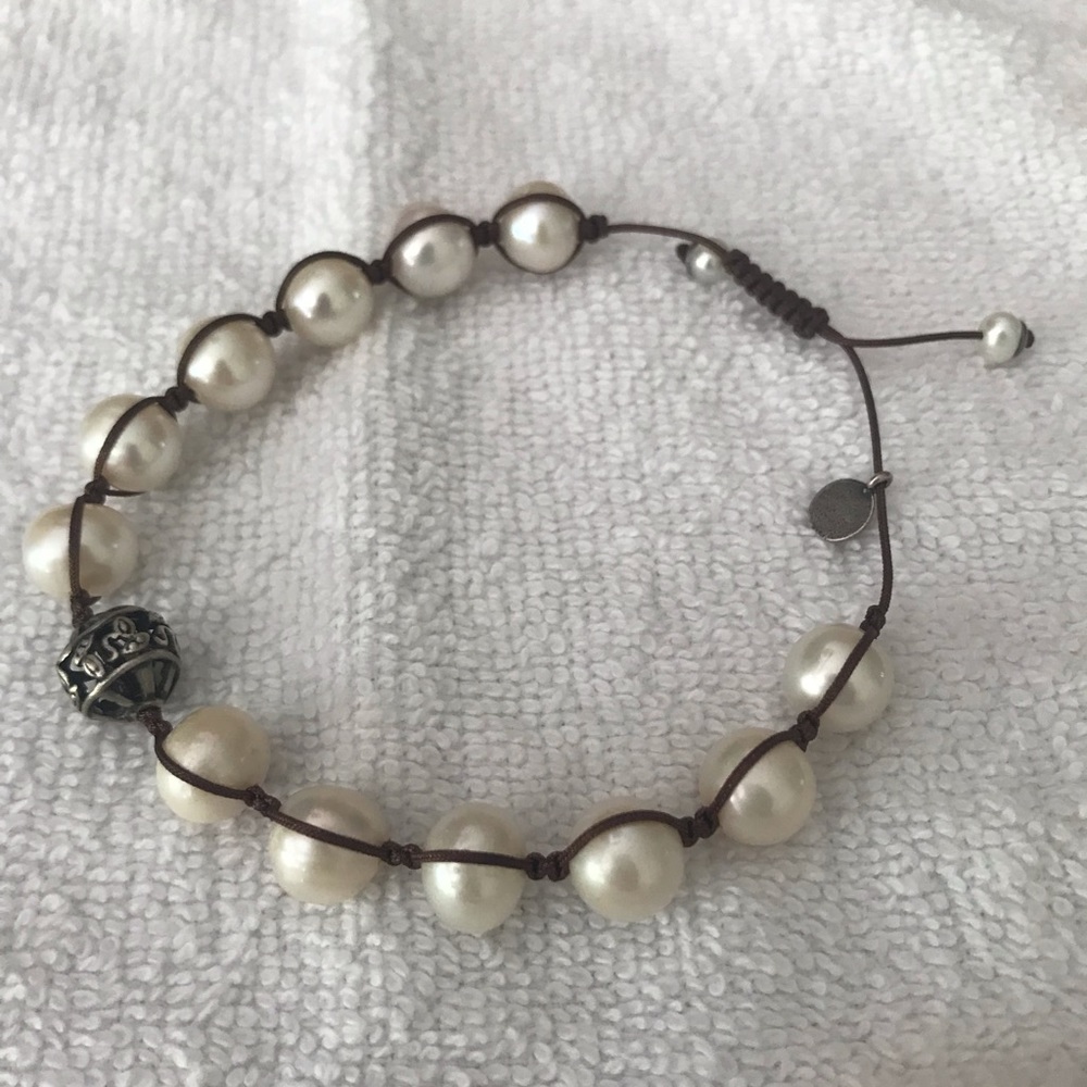 Pearl bracelet